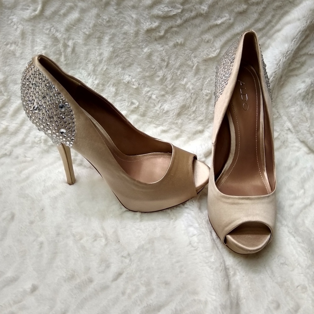 Aldo silk nude heels